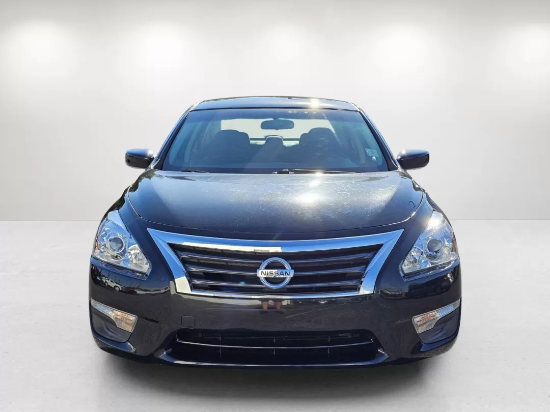 2015 /Charcoal Nissan Altima 2.5 S (1N4AL3AP1FC) with an Other engine, located at 804 22nd Ave, Phenix City, AL, 36870, (334) 297-1860, 32.484749, -85.024475 - Unlock the adventure of your daily drive with the 2015 Nissan Altima 2.5 S, a standout sedan designed for budget-conscious buyers and families alike! With its sleek Super Black exterior and spacious interior, this car is perfect for long commutes, school drop-offs, and weekend getaways. Whether you' - Photo#1