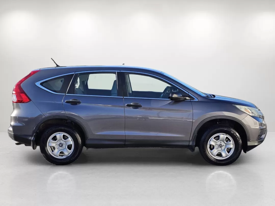 2015 Honda CR-V LX (5J6RM4H34FL) with an Other engine, located at 3959 U.S. 80 W, Phenix City, AL, 36870, (334) 297-4885, 32.469296, -85.135185 - Experience life on the go with the 2015 Honda CR-V LX, an ideal choice for families, commuters, and adventure-seekers alike. This versatile SUV is designed to accommodate all your lifestyle needs, whether you're juggling school drop-offs, long daily commutes, or weekend getaways. With its spacious i - Photo#3