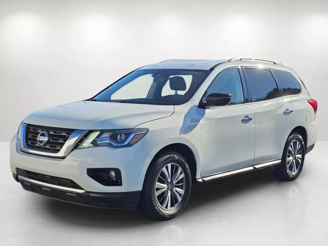 2017 Nissan Pathfinder SV (5N1DR2MM4HC) with an Other engine, located at 3959 U.S. 80 W, Phenix City, AL, 36870, (334) 297-4885, 32.469296, -85.135185 - **Adventure Awaits with the 2017 Nissan Pathfinder at Gils Auto!** <br /> <br /> Are you ready for your next family road trip or weekend adventure? The 2017 Nissan Pathfinder, available now at Gils Auto in Phenix City, AL, is your ideal companion for both everyday commutes and spontaneous excursions - Photo#1