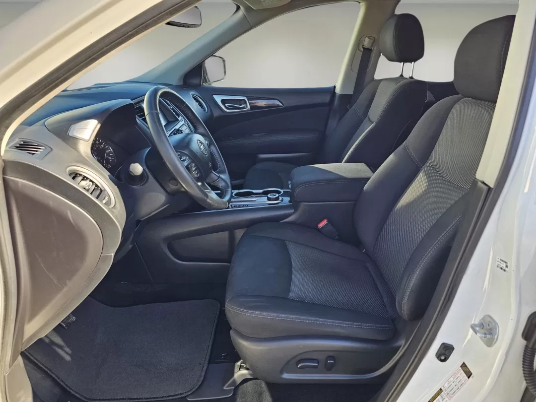 2017 Nissan Pathfinder SV (5N1DR2MM4HC) with an Other engine, located at 3959 U.S. 80 W, Phenix City, AL, 36870, (334) 297-4885, 32.469296, -85.135185 - **Adventure Awaits with the 2017 Nissan Pathfinder at Gils Auto!** <br /> <br /> Are you ready for your next family road trip or weekend adventure? The 2017 Nissan Pathfinder, available now at Gils Auto in Phenix City, AL, is your ideal companion for both everyday commutes and spontaneous excursions - Photo#10