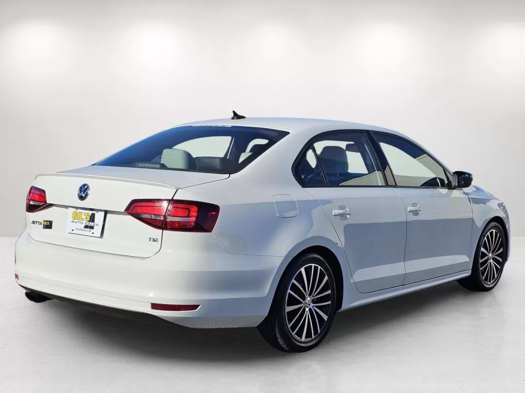 2016 Volkswagen Jetta 1.8T Sport (3VWD17AJ2GM) with an Other engine, located at 3959 U.S. 80 W, Phenix City, AL, 36870, (334) 297-4885, 32.469296, -85.135185 - **Experience the Road Ahead with This 2016 Volkswagen Jetta 1.8T Sport at Gils Auto Phenix City**<br /> <br /> Are you seeking a reliable and stylish sedan that fits seamlessly into your lifestyle? Whether you're commuting to work, running errands around Phenix City, or heading out on weekend adven - Photo#5