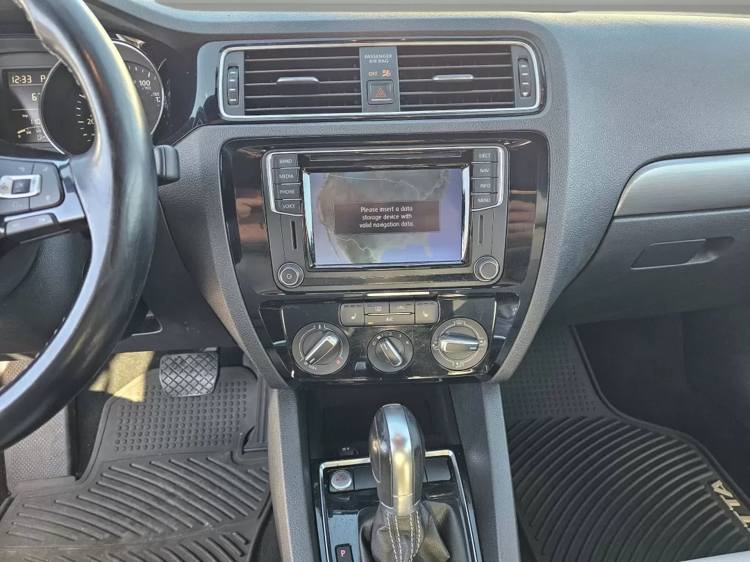 2016 Volkswagen Jetta 1.8T Sport (3VWD17AJ2GM) with an Other engine, located at 3959 U.S. 80 W, Phenix City, AL, 36870, (334) 297-4885, 32.469296, -85.135185 - **Experience the Road Ahead with This 2016 Volkswagen Jetta 1.8T Sport at Gils Auto Phenix City**<br /> <br /> Are you seeking a reliable and stylish sedan that fits seamlessly into your lifestyle? Whether you're commuting to work, running errands around Phenix City, or heading out on weekend adven - Photo#12