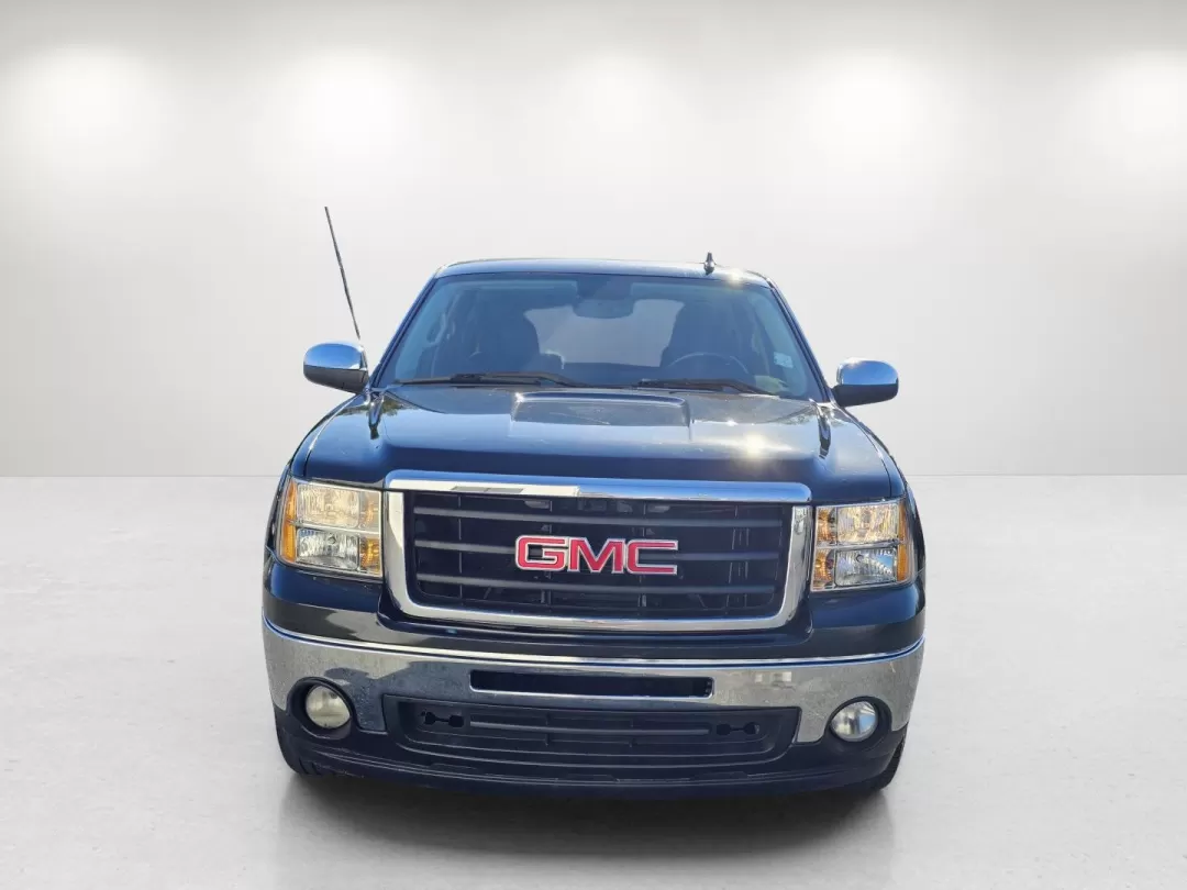 2011 /Ebony GMC Sierra 1500 SLE (3GTP1VE02BG) with an Other engine, located at 3959 U.S. 80 W, Phenix City, AL, 36870, (334) 297-4885, 32.469296, -85.135185 - Elevate your driving experience with the stunning 2011 GMC Sierra 1500 SLE, perfect for both work and play. Whether you're tackling a weekend project, heading out for a family road trip, or navigating your daily commute, this versatile crew cab pickup is designed to meet the demands of your busy lif - Photo#2