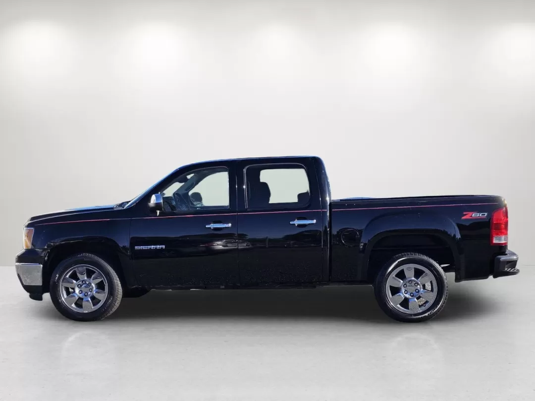 2011 /Ebony GMC Sierra 1500 SLE (3GTP1VE02BG) with an Other engine, located at 3959 U.S. 80 W, Phenix City, AL, 36870, (334) 297-4885, 32.469296, -85.135185 - Elevate your driving experience with the stunning 2011 GMC Sierra 1500 SLE, perfect for both work and play. Whether you're tackling a weekend project, heading out for a family road trip, or navigating your daily commute, this versatile crew cab pickup is designed to meet the demands of your busy lif - Photo#8