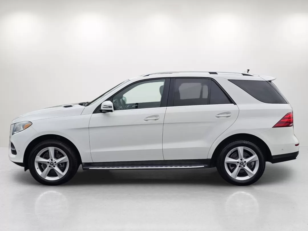 2018 /Black Mercedes-Benz GLE GLE 350 (4JGDA5JB6JB) with an Other engine, located at 3959 U.S. 80 W, Phenix City, AL, 36870, (334) 297-4885, 32.469296, -85.135185 - **Experience the Luxury of Driving with the 2018 Mercedes-Benz GLE 350: Perfect for Adventurers and Families Alike!**<br /> <br /> Ready to elevate your driving experience? The 2018 Mercedes-Benz GLE 350, available at Gils Auto in Phenix City, AL, is the quintessential SUV for those who seek a blend - Photo#8