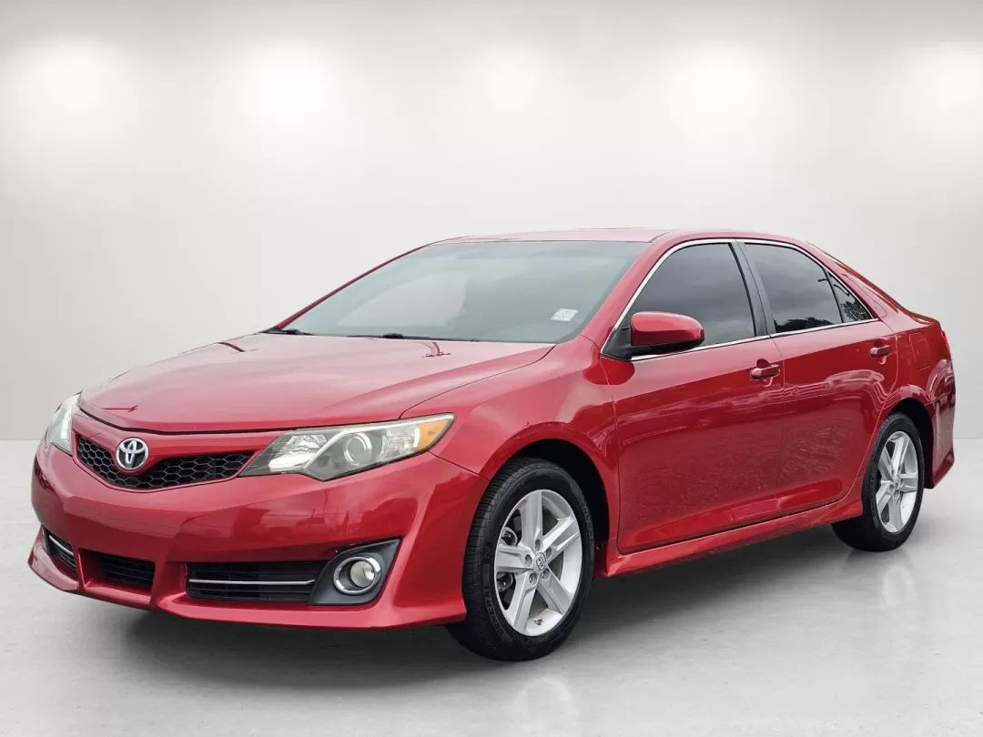 2014 Toyota Camry SE (4T1BF1FK2EU) with an Other engine, located at 3959 U.S. 80 W, Phenix City, AL, 36870, (334) 297-4885, 32.469296, -85.135185 - **Experience Comfort and Style with the 2014 Toyota Camry SE Perfect for Your Daily Commute!**<br /> <br /> Are you searching for a reliable sedan that combines style, functionality, and affordability? Look no further than this stunning 2014 Toyota Camry SE, available now at Gils Auto in Phenix Cit - Photo#1