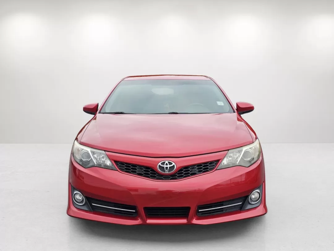 2014 Toyota Camry SE (4T1BF1FK2EU) with an Other engine, located at 3959 U.S. 80 W, Phenix City, AL, 36870, (334) 297-4885, 32.469296, -85.135185 - **Experience Comfort and Style with the 2014 Toyota Camry SE Perfect for Your Daily Commute!**<br /> <br /> Are you searching for a reliable sedan that combines style, functionality, and affordability? Look no further than this stunning 2014 Toyota Camry SE, available now at Gils Auto in Phenix Cit - Photo#2
