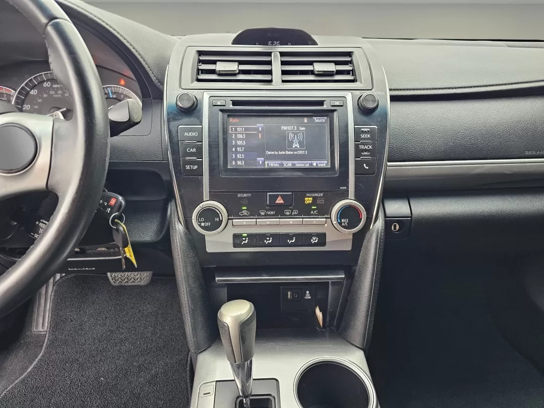 2014 Toyota Camry SE (4T1BF1FK2EU) with an Other engine, located at 3959 U.S. 80 W, Phenix City, AL, 36870, (334) 297-4885, 32.469296, -85.135185 - **Experience Comfort and Style with the 2014 Toyota Camry SE Perfect for Your Daily Commute!**<br /> <br /> Are you searching for a reliable sedan that combines style, functionality, and affordability? Look no further than this stunning 2014 Toyota Camry SE, available now at Gils Auto in Phenix Cit - Photo#12