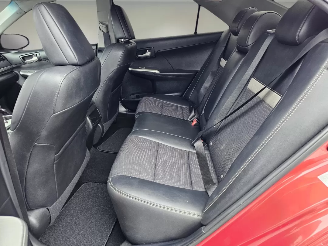 2014 Toyota Camry SE (4T1BF1FK2EU) with an Other engine, located at 3959 U.S. 80 W, Phenix City, AL, 36870, (334) 297-4885, 32.469296, -85.135185 - **Experience Comfort and Style with the 2014 Toyota Camry SE Perfect for Your Daily Commute!**<br /> <br /> Are you searching for a reliable sedan that combines style, functionality, and affordability? Look no further than this stunning 2014 Toyota Camry SE, available now at Gils Auto in Phenix Cit - Photo#15