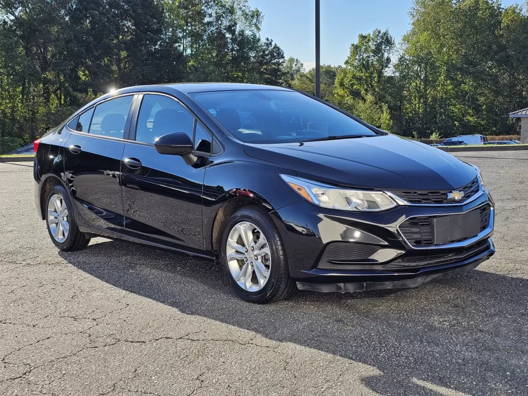 2019 /Jet Black Chevrolet Cruze LS (1G1BC5SM5K7) with an Other engine, located at 3959 U.S. 80 W, Phenix City, AL, 36870, (334) 297-4885, 32.469296, -85.135185 - **Discover Your Next Adventure with the 2019 Chevrolet Cruze at Gils Auto!** <br /> <br /> Are you in search of a reliable, stylish vehicle to elevate your daily commutes or weekend getaways? Look no further! The 2019 Chevrolet Cruze LS is the perfect sedan for budget-conscious buyers and growing fa - Photo#2