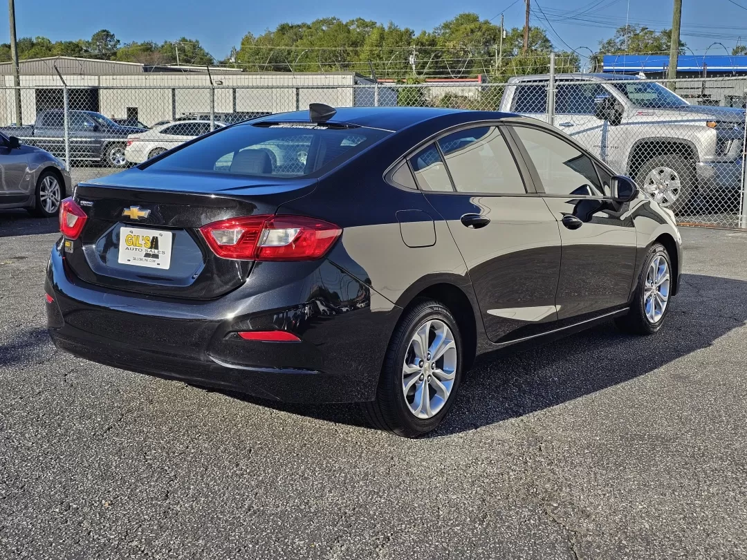 2019 /Jet Black Chevrolet Cruze LS (1G1BC5SM5K7) with an Other engine, located at 3959 U.S. 80 W, Phenix City, AL, 36870, (334) 297-4885, 32.469296, -85.135185 - **Discover Your Next Adventure with the 2019 Chevrolet Cruze at Gils Auto!** <br /> <br /> Are you in search of a reliable, stylish vehicle to elevate your daily commutes or weekend getaways? Look no further! The 2019 Chevrolet Cruze LS is the perfect sedan for budget-conscious buyers and growing fa - Photo#4