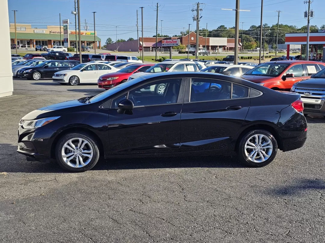 2019 /Jet Black Chevrolet Cruze LS (1G1BC5SM5K7) with an Other engine, located at 3959 U.S. 80 W, Phenix City, AL, 36870, (334) 297-4885, 32.469296, -85.135185 - **Discover Your Next Adventure with the 2019 Chevrolet Cruze at Gils Auto!** <br /> <br /> Are you in search of a reliable, stylish vehicle to elevate your daily commutes or weekend getaways? Look no further! The 2019 Chevrolet Cruze LS is the perfect sedan for budget-conscious buyers and growing fa - Photo#7