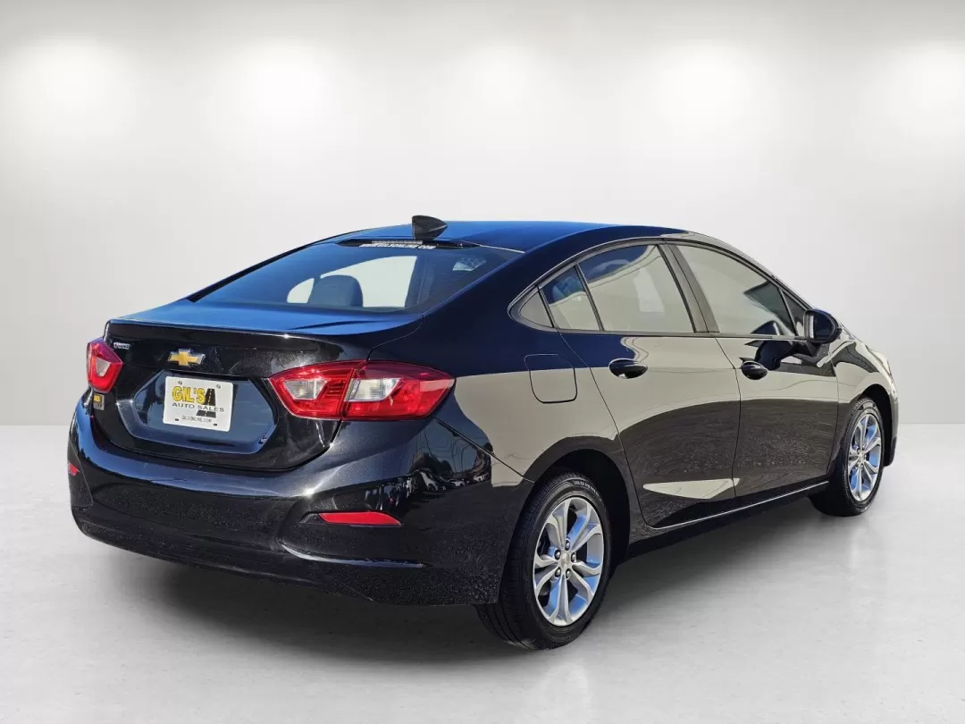 2019 /Jet Black Chevrolet Cruze LS (1G1BC5SM5K7) with an Other engine, located at 3959 U.S. 80 W, Phenix City, AL, 36870, (334) 297-4885, 32.469296, -85.135185 - **Discover Your Next Adventure with the 2019 Chevrolet Cruze at Gils Auto!** <br /> <br /> Are you in search of a reliable, stylish vehicle to elevate your daily commutes or weekend getaways? Look no further! The 2019 Chevrolet Cruze LS is the perfect sedan for budget-conscious buyers and growing fa - Photo#5