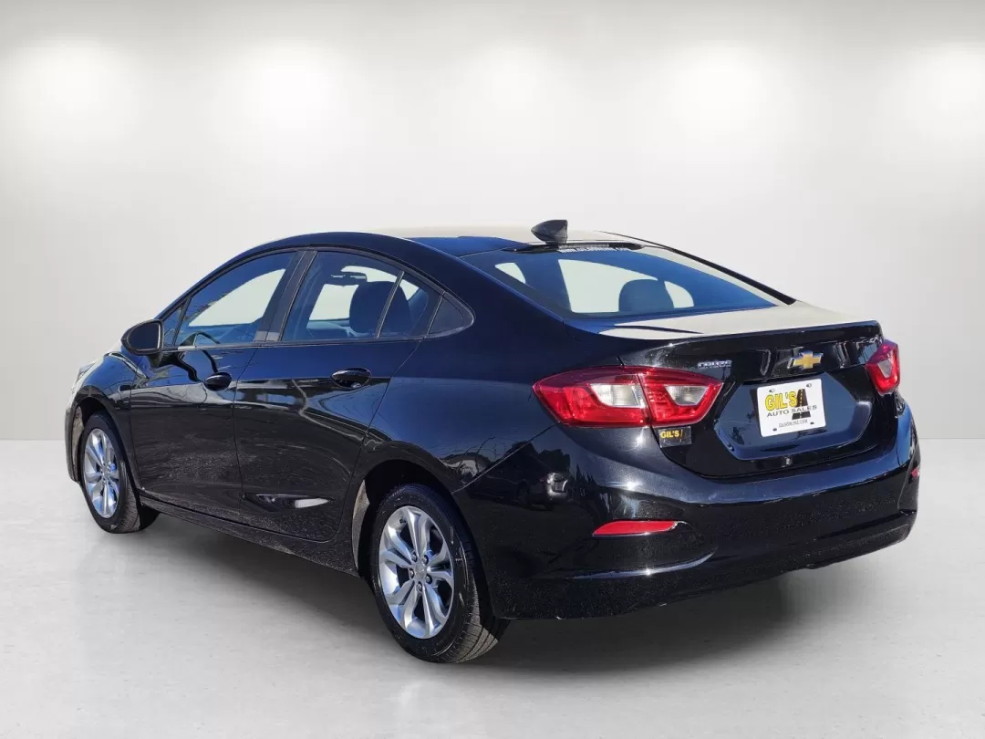 2019 /Jet Black Chevrolet Cruze LS (1G1BC5SM5K7) with an Other engine, located at 3959 U.S. 80 W, Phenix City, AL, 36870, (334) 297-4885, 32.469296, -85.135185 - **Discover Your Next Adventure with the 2019 Chevrolet Cruze at Gils Auto!** <br /> <br /> Are you in search of a reliable, stylish vehicle to elevate your daily commutes or weekend getaways? Look no further! The 2019 Chevrolet Cruze LS is the perfect sedan for budget-conscious buyers and growing fa - Photo#7
