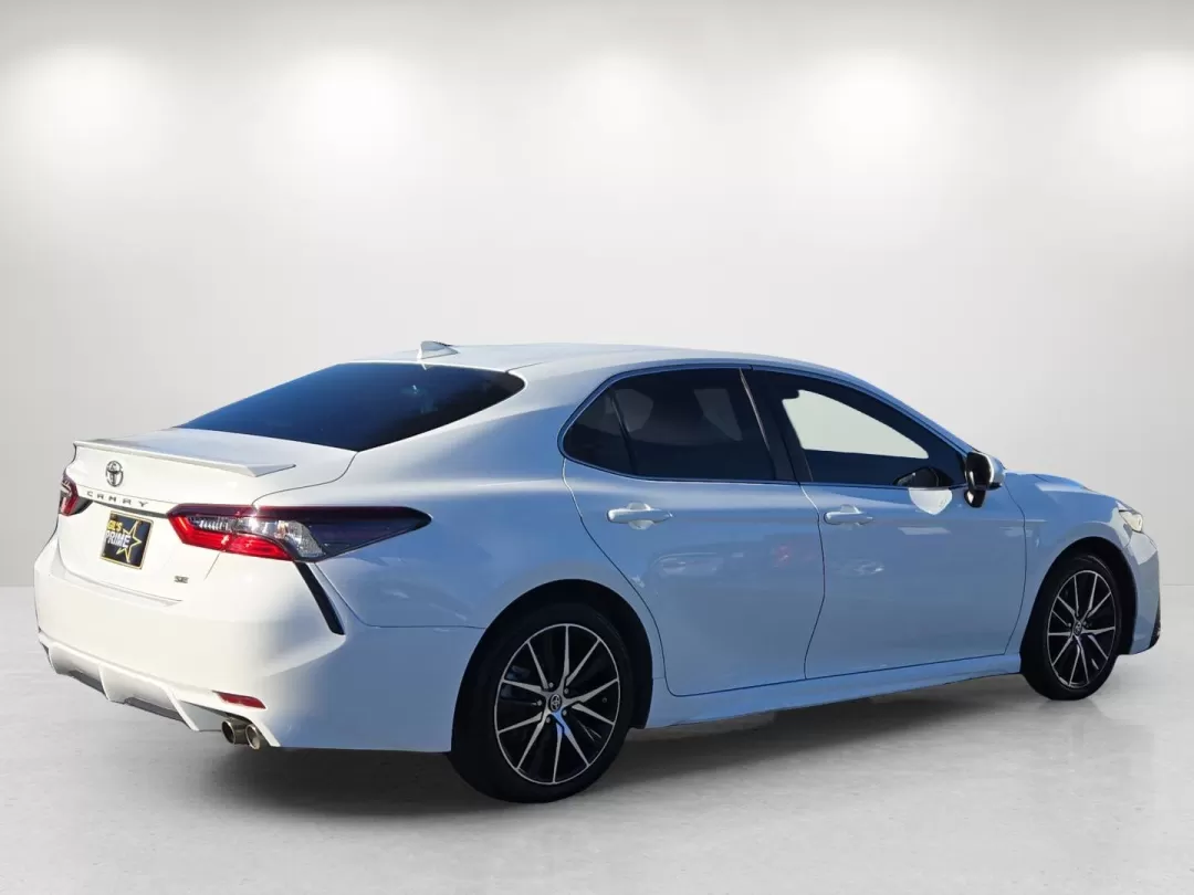 2021 Toyota Camry SE (4T1G11AK7MU) with an Other engine, located at 3959 U.S. 80 W, Phenix City, AL, 36870, (334) 297-4885, 32.469296, -85.135185 - Are you dreaming of a vehicle that combines style, reliability, and outstanding performance for weekend adventures or daily commutes? Look no further than this stunning 2021 Toyota Camry, available now at Gils Auto in Phenix City, AL. With a sleek white exterior, this four-door sedan perfectly balan - Photo#5