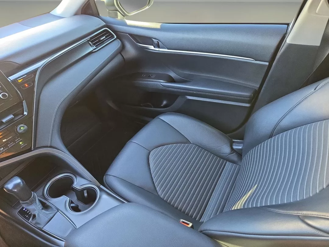 2021 Toyota Camry SE (4T1G11AK7MU) with an Other engine, located at 3959 U.S. 80 W, Phenix City, AL, 36870, (334) 297-4885, 32.469296, -85.135185 - Are you dreaming of a vehicle that combines style, reliability, and outstanding performance for weekend adventures or daily commutes? Look no further than this stunning 2021 Toyota Camry, available now at Gils Auto in Phenix City, AL. With a sleek white exterior, this four-door sedan perfectly balan - Photo#14