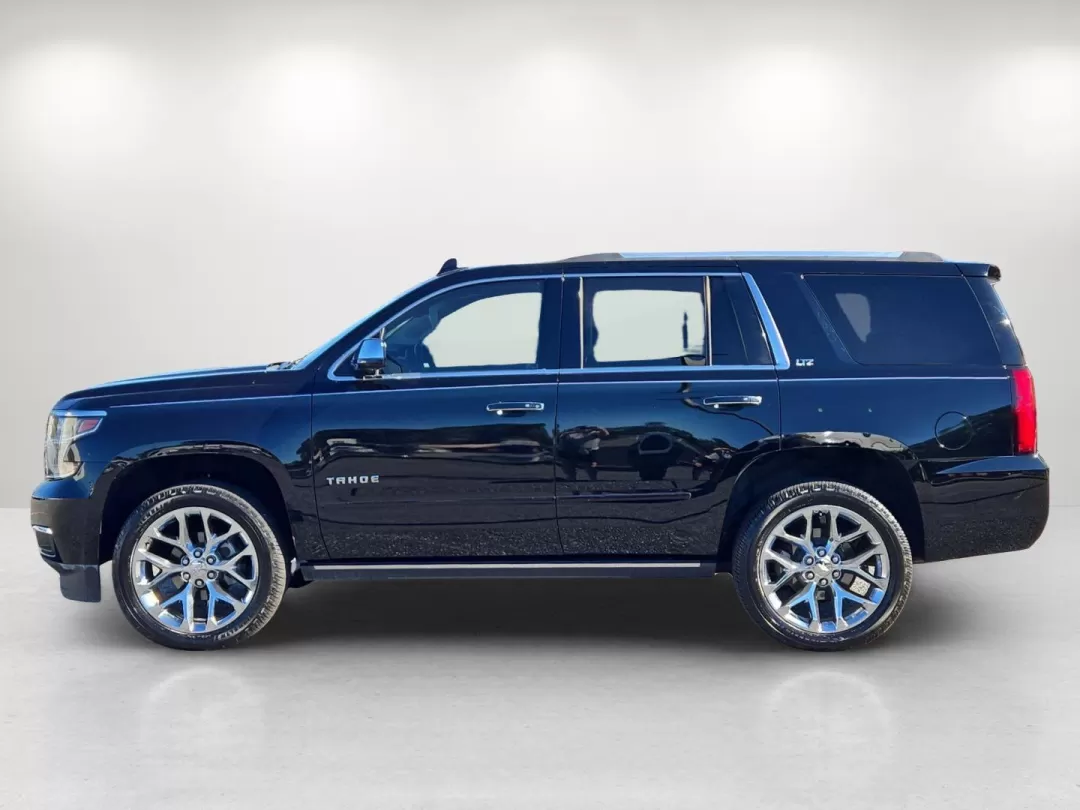 2016 /Jet Black Chevrolet Tahoe LTZ (1GNSCCKCXGR) with an Other engine, located at 1430 Gateway Drive, Opelika, AL, 36801, (334) 239-0944, 32.637871, -85.409790 - 2016 Chevrolet Tahoe LTZ - Photo#9