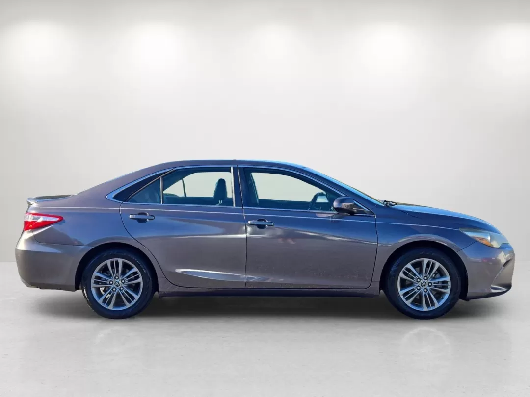 2015 Toyota Camry SE (4T1BF1FK1FU) with an Other engine, located at 3959 U.S. 80 W, Phenix City, AL, 36870, (334) 297-4885, 32.469296, -85.135185 - Are you searching for a reliable vehicle that combines comfort, style, and affordability? Look no further than this 2015 Toyota Camry, now available at Gils Auto in Phenix City, AL. Whether you're commuting to work, shuttling the kids around, or embarking on weekend adventures, this sedan is the per - Photo#4