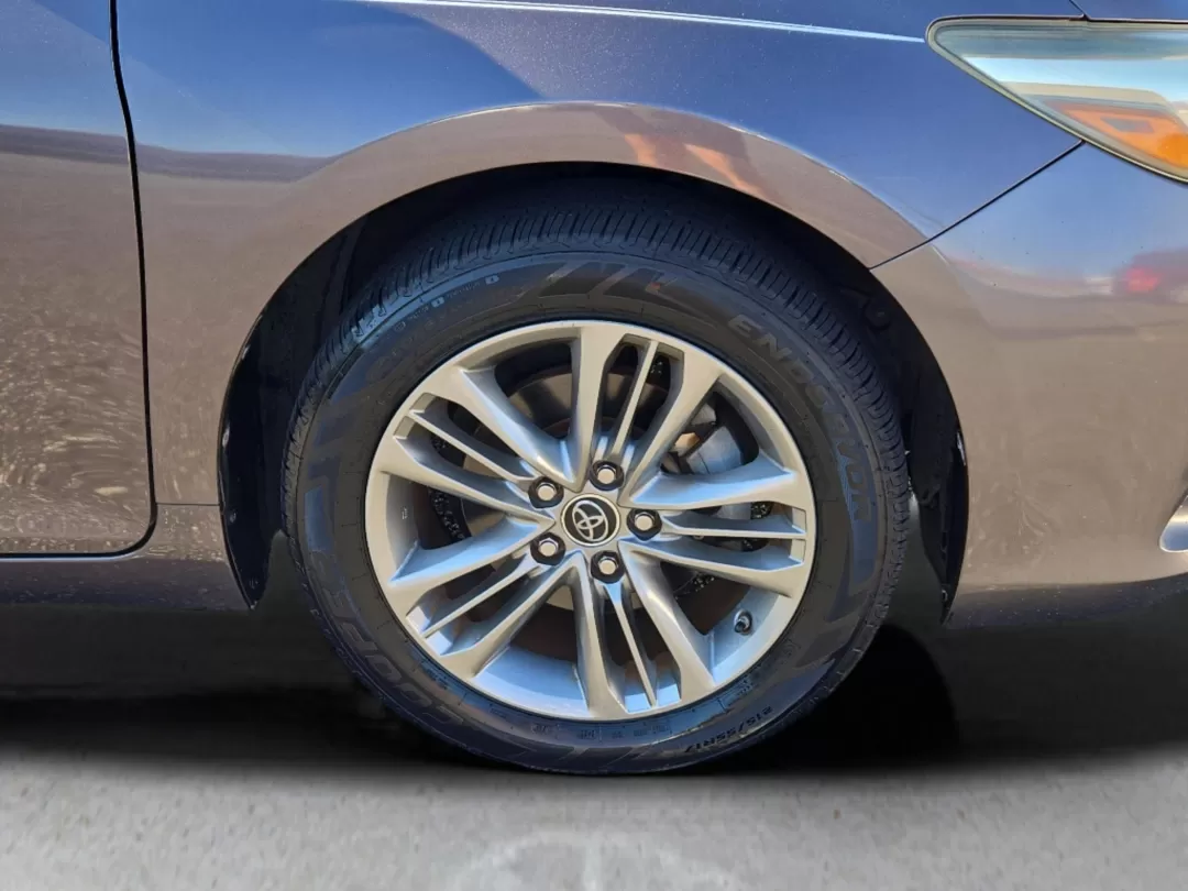 2015 Toyota Camry SE (4T1BF1FK1FU) with an Other engine, located at 1430 Gateway Drive, Opelika, AL, 36801, (334) 239-0944, 32.637871, -85.409790 - Are you searching for a reliable vehicle that combines comfort, style, and affordability? Look no further than this 2015 Toyota Camry, now available at Gils Auto in Phenix City, AL. Whether you're commuting to work, shuttling the kids around, or embarking on weekend adventures, this sedan is the per - Photo#2