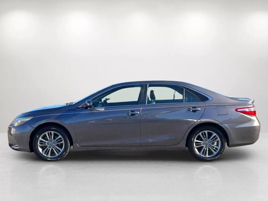 2015 Toyota Camry SE (4T1BF1FK1FU) with an Other engine, located at 1430 Gateway Drive, Opelika, AL, 36801, (334) 239-0944, 32.637871, -85.409790 - Are you searching for a reliable vehicle that combines comfort, style, and affordability? Look no further than this 2015 Toyota Camry, now available at Gils Auto in Phenix City, AL. Whether you're commuting to work, shuttling the kids around, or embarking on weekend adventures, this sedan is the per - Photo#8