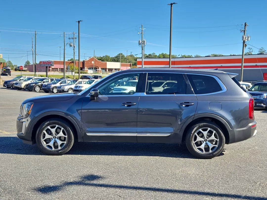 2020 /Black Kia Telluride EX (5XYP34HC5LG) with an Other engine, located at 3959 U.S. 80 W, Phenix City, AL, 36870, (334) 297-4885, 32.469296, -85.135185 - **Discover the Perfect Family SUV: 2020 Kia Telluride EX at Gils Auto - Phenix City!**<br /> <br /> Are you on the lookout for a versatile and spacious SUV that can accommodate your growing family while also providing a comfortable ride for your daily commutes? The 2020 Kia Telluride EX is the ideal - Photo#8