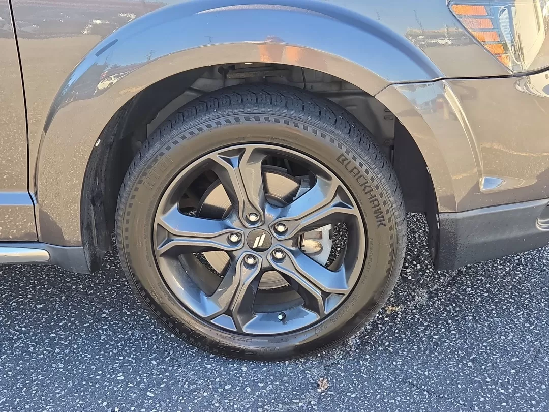 2018 /Black Dodge Journey Crossroad (3C4PDDGG1JT) with an Other engine, located at 3959 U.S. 80 W, Phenix City, AL, 36870, (334) 297-4885, 32.469296, -85.135185 - **Explore the Open Road with the 2018 Dodge Journey Crossroad Your Ultimate Family SUV!**<br /> <br /> Are you ready to take your family adventures to the next level? Look no further than this stunning 2018 Dodge Journey Crossroad, available now at Gils Auto in Phenix City, AL! This versatile SUV i - Photo#2