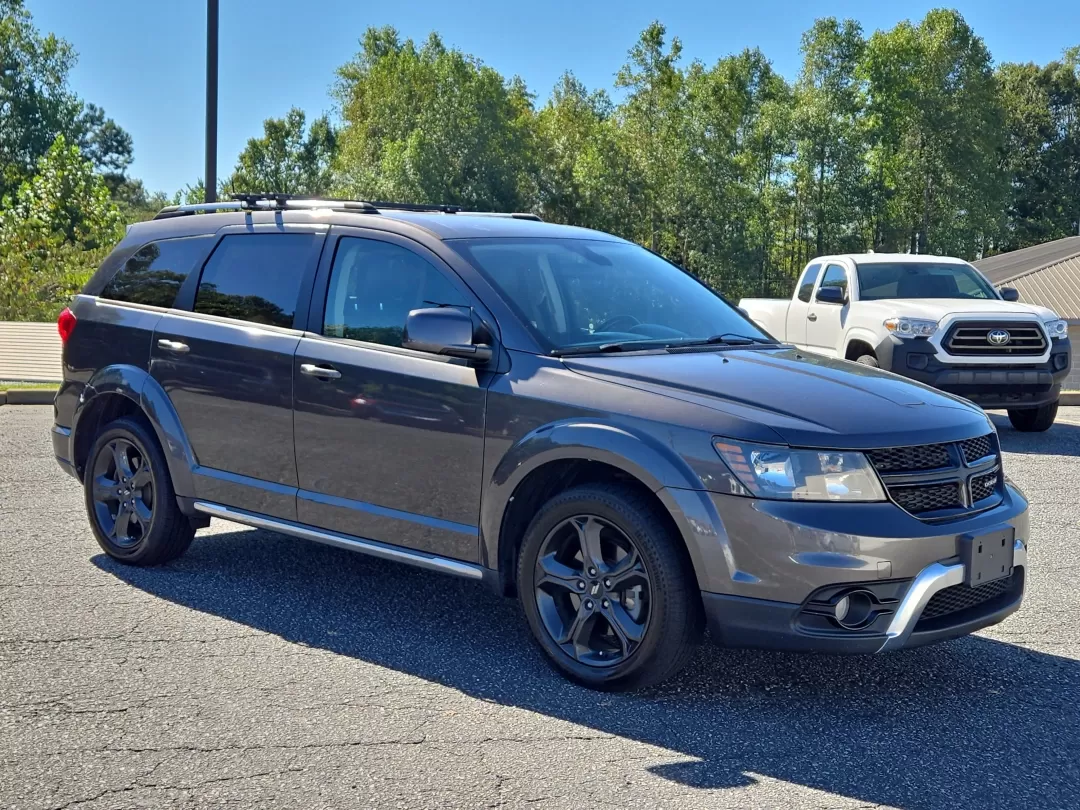 2018 /Black Dodge Journey Crossroad (3C4PDDGG1JT) with an Other engine, located at 3959 U.S. 80 W, Phenix City, AL, 36870, (334) 297-4885, 32.469296, -85.135185 - **Explore the Open Road with the 2018 Dodge Journey Crossroad Your Ultimate Family SUV!**<br /> <br /> Are you ready to take your family adventures to the next level? Look no further than this stunning 2018 Dodge Journey Crossroad, available now at Gils Auto in Phenix City, AL! This versatile SUV i - Photo#3