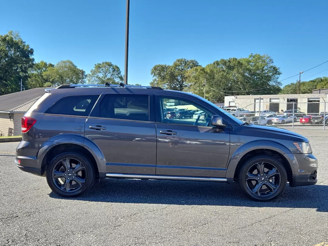 2018 /Black Dodge Journey Crossroad (3C4PDDGG1JT) with an Other engine, located at 3959 U.S. 80 W, Phenix City, AL, 36870, (334) 297-4885, 32.469296, -85.135185 - **Explore the Open Road with the 2018 Dodge Journey Crossroad Your Ultimate Family SUV!**<br /> <br /> Are you ready to take your family adventures to the next level? Look no further than this stunning 2018 Dodge Journey Crossroad, available now at Gils Auto in Phenix City, AL! This versatile SUV i - Photo#4