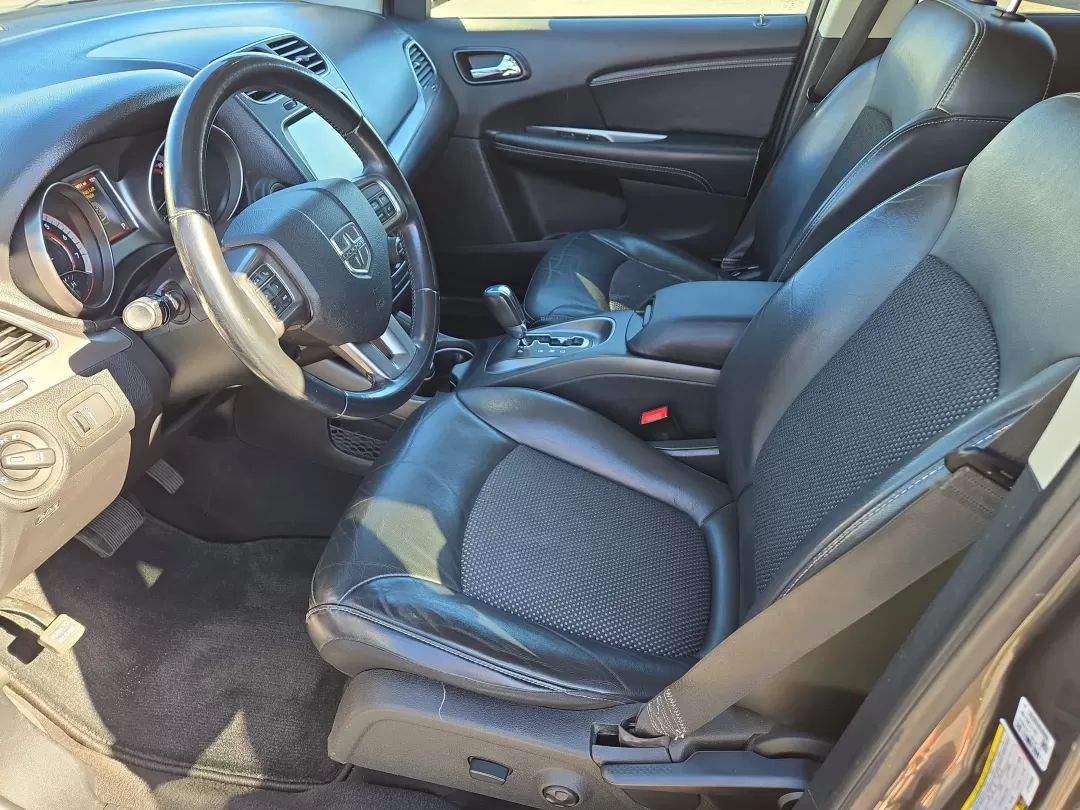 2018 /Black Dodge Journey Crossroad (3C4PDDGG1JT) with an Other engine, located at 3959 U.S. 80 W, Phenix City, AL, 36870, (334) 297-4885, 32.469296, -85.135185 - **Explore the Open Road with the 2018 Dodge Journey Crossroad Your Ultimate Family SUV!**<br /> <br /> Are you ready to take your family adventures to the next level? Look no further than this stunning 2018 Dodge Journey Crossroad, available now at Gils Auto in Phenix City, AL! This versatile SUV i - Photo#11