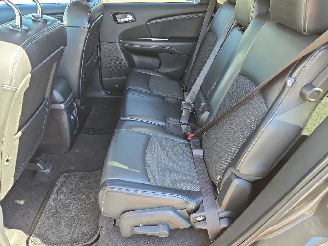 2018 /Black Dodge Journey Crossroad (3C4PDDGG1JT) with an Other engine, located at 3959 U.S. 80 W, Phenix City, AL, 36870, (334) 297-4885, 32.469296, -85.135185 - **Explore the Open Road with the 2018 Dodge Journey Crossroad Your Ultimate Family SUV!**<br /> <br /> Are you ready to take your family adventures to the next level? Look no further than this stunning 2018 Dodge Journey Crossroad, available now at Gils Auto in Phenix City, AL! This versatile SUV i - Photo#12