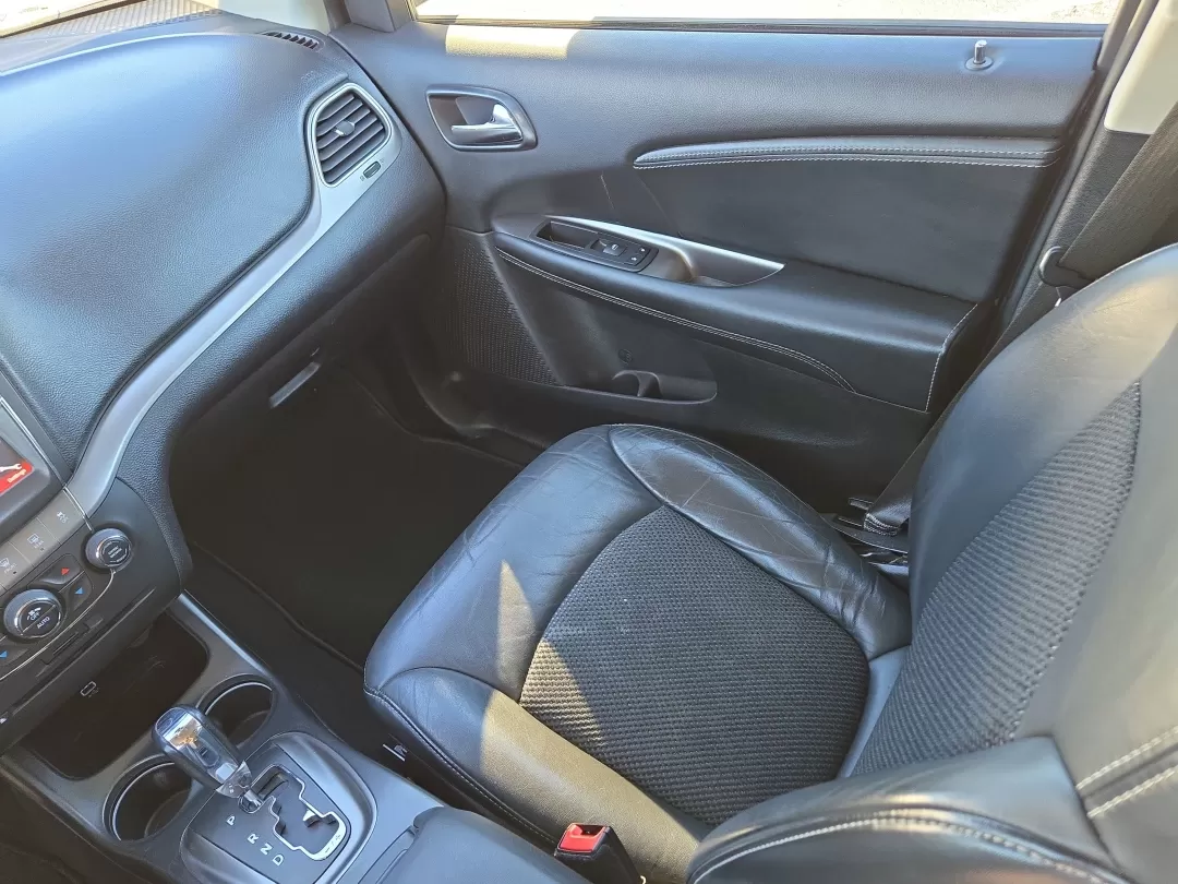 2018 /Black Dodge Journey Crossroad (3C4PDDGG1JT) with an Other engine, located at 3959 U.S. 80 W, Phenix City, AL, 36870, (334) 297-4885, 32.469296, -85.135185 - **Explore the Open Road with the 2018 Dodge Journey Crossroad Your Ultimate Family SUV!**<br /> <br /> Are you ready to take your family adventures to the next level? Look no further than this stunning 2018 Dodge Journey Crossroad, available now at Gils Auto in Phenix City, AL! This versatile SUV i - Photo#14
