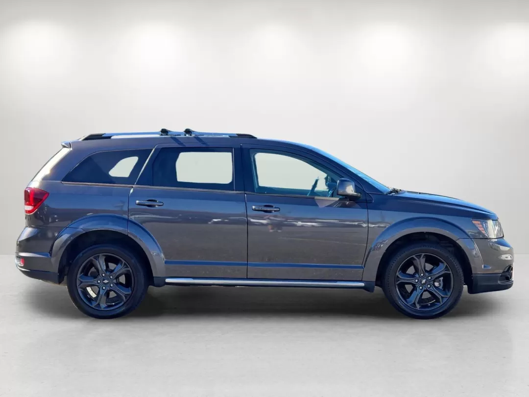 2018 /Black Dodge Journey Crossroad (3C4PDDGG1JT) with an Other engine, located at 1430 Gateway Drive, Opelika, AL, 36801, (334) 239-0944, 32.637871, -85.409790 - **Explore the Open Road with the 2018 Dodge Journey Crossroad Your Ultimate Family SUV!**<br /> <br /> Are you ready to take your family adventures to the next level? Look no further than this stunning 2018 Dodge Journey Crossroad, available now at Gils Auto in Phenix City, AL! This versatile SUV i - Photo#4