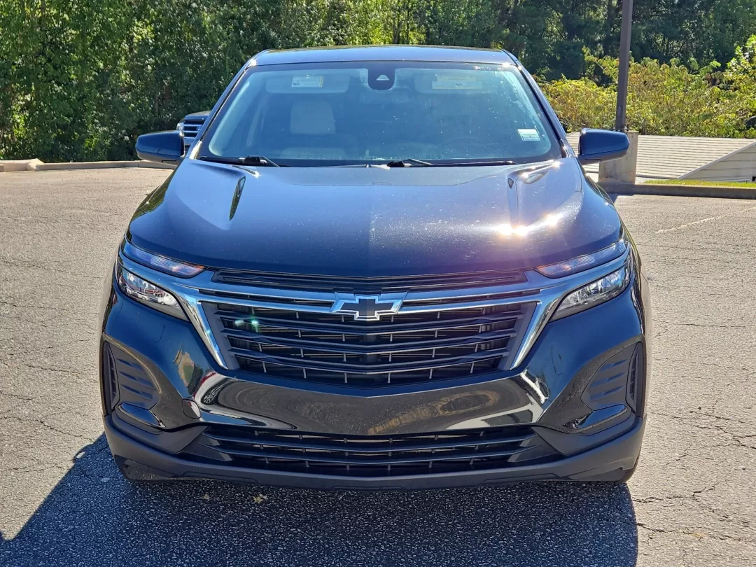 2024 /Medium Ash Gray Chevrolet Equinox LS (3GNAXHEG5RL) with an Other engine, located at 3959 U.S. 80 W, Phenix City, AL, 36870, (334) 297-4885, 32.469296, -85.135185 - Are you ready to elevate your daily commute or embark on weekend adventures? The 2024 Chevrolet Equinox LS, available at Gils Auto in Phenix City, AL, is the perfect blend of style, comfort, and functionality. Whether you're a growing family seeking a spacious SUV or a budget-conscious buyer looking - Photo#1