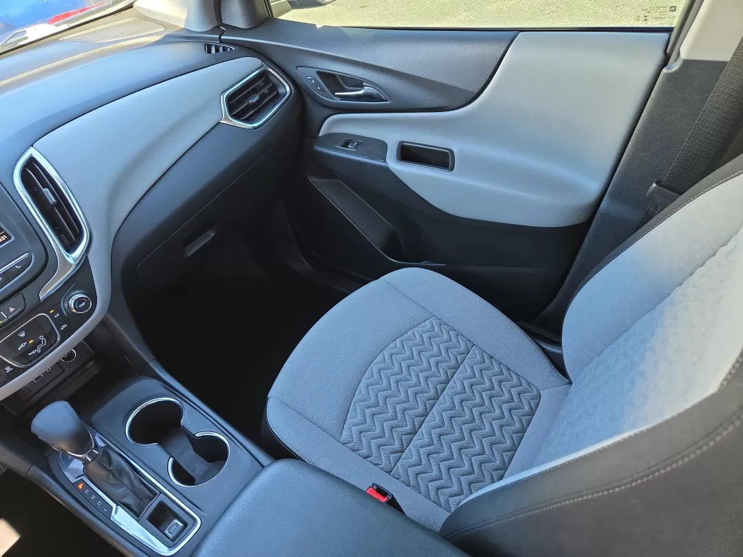 2024 /Medium Ash Gray Chevrolet Equinox LS (3GNAXHEG5RL) with an Other engine, located at 3959 U.S. 80 W, Phenix City, AL, 36870, (334) 297-4885, 32.469296, -85.135185 - Are you ready to elevate your daily commute or embark on weekend adventures? The 2024 Chevrolet Equinox LS, available at Gils Auto in Phenix City, AL, is the perfect blend of style, comfort, and functionality. Whether you're a growing family seeking a spacious SUV or a budget-conscious buyer looking - Photo#14