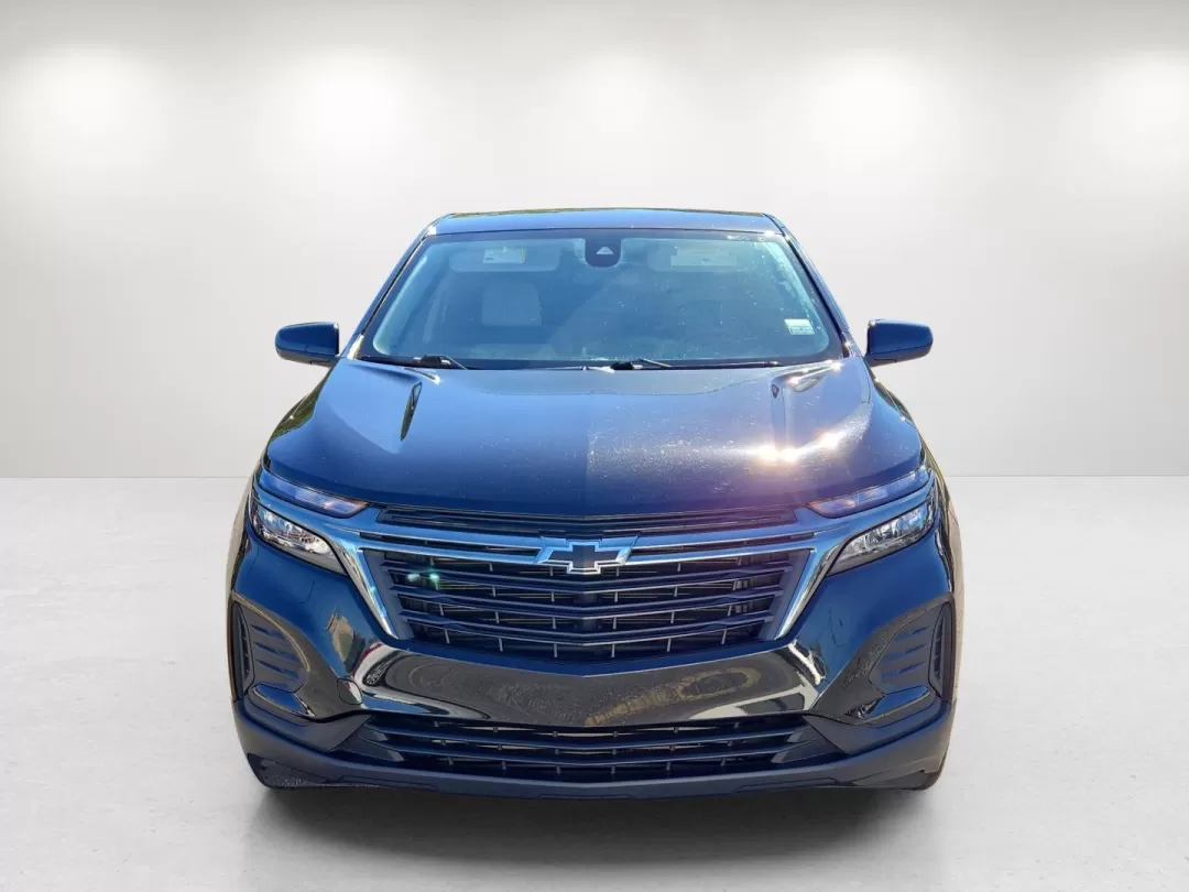 2024 /Medium Ash Gray Chevrolet Equinox LS (3GNAXHEG5RL) with an Other engine, located at 3959 U.S. 80 W, Phenix City, AL, 36870, (334) 297-4885, 32.469296, -85.135185 - Are you ready to elevate your daily commute or embark on weekend adventures? The 2024 Chevrolet Equinox LS, available at Gils Auto in Phenix City, AL, is the perfect blend of style, comfort, and functionality. Whether you're a growing family seeking a spacious SUV or a budget-conscious buyer looking - Photo#2