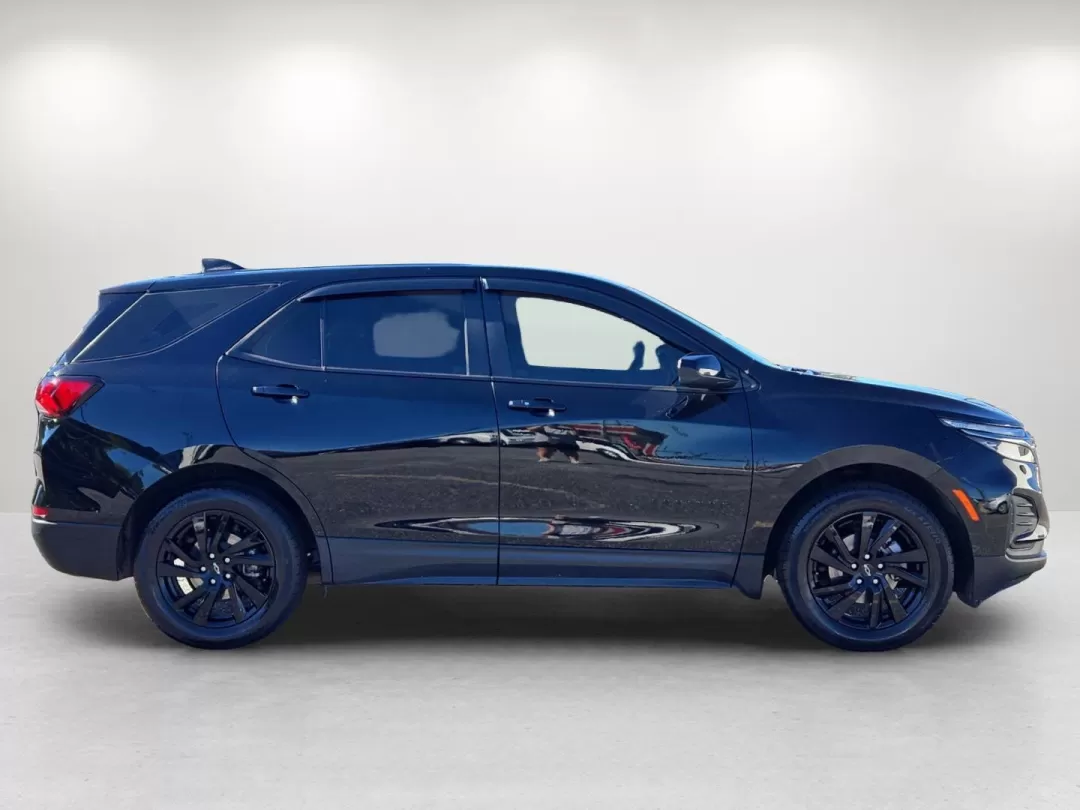 2024 /Medium Ash Gray Chevrolet Equinox LS (3GNAXHEG5RL) with an Other engine, located at 3959 U.S. 80 W, Phenix City, AL, 36870, (334) 297-4885, 32.469296, -85.135185 - Are you ready to elevate your daily commute or embark on weekend adventures? The 2024 Chevrolet Equinox LS, available at Gils Auto in Phenix City, AL, is the perfect blend of style, comfort, and functionality. Whether you're a growing family seeking a spacious SUV or a budget-conscious buyer looking - Photo#5