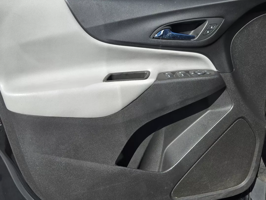 2024 /Medium Ash Gray Chevrolet Equinox LS (3GNAXHEG5RL) with an Other engine, located at 3959 U.S. 80 W, Phenix City, AL, 36870, (334) 297-4885, 32.469296, -85.135185 - Are you ready to elevate your daily commute or embark on weekend adventures? The 2024 Chevrolet Equinox LS, available at Gils Auto in Phenix City, AL, is the perfect blend of style, comfort, and functionality. Whether you're a growing family seeking a spacious SUV or a budget-conscious buyer looking - Photo#10