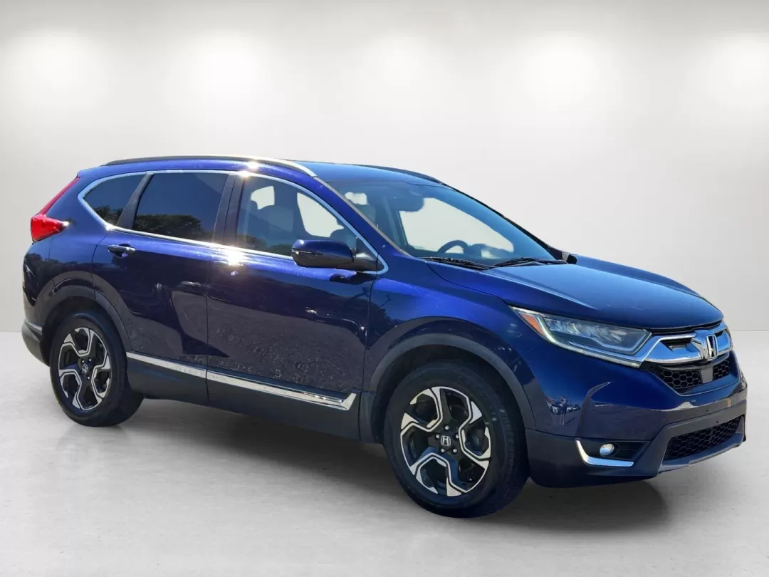 2019 Honda CR-V Touring (7FARW1H97KE) with an Other engine, located at 3959 U.S. 80 W, Phenix City, AL, 36870, (334) 297-4885, 32.469296, -85.135185 - **Discover Adventure with the 2019 Honda CR-V Touring at Gils Auto Your Gateway to Affordable, Reliable Driving!**<br /> <br /> Are you ready to elevate your driving experience and embrace your next adventure? Look no further than this stunning 2019 Honda CR-V in captivating blue, available now at - Photo#3