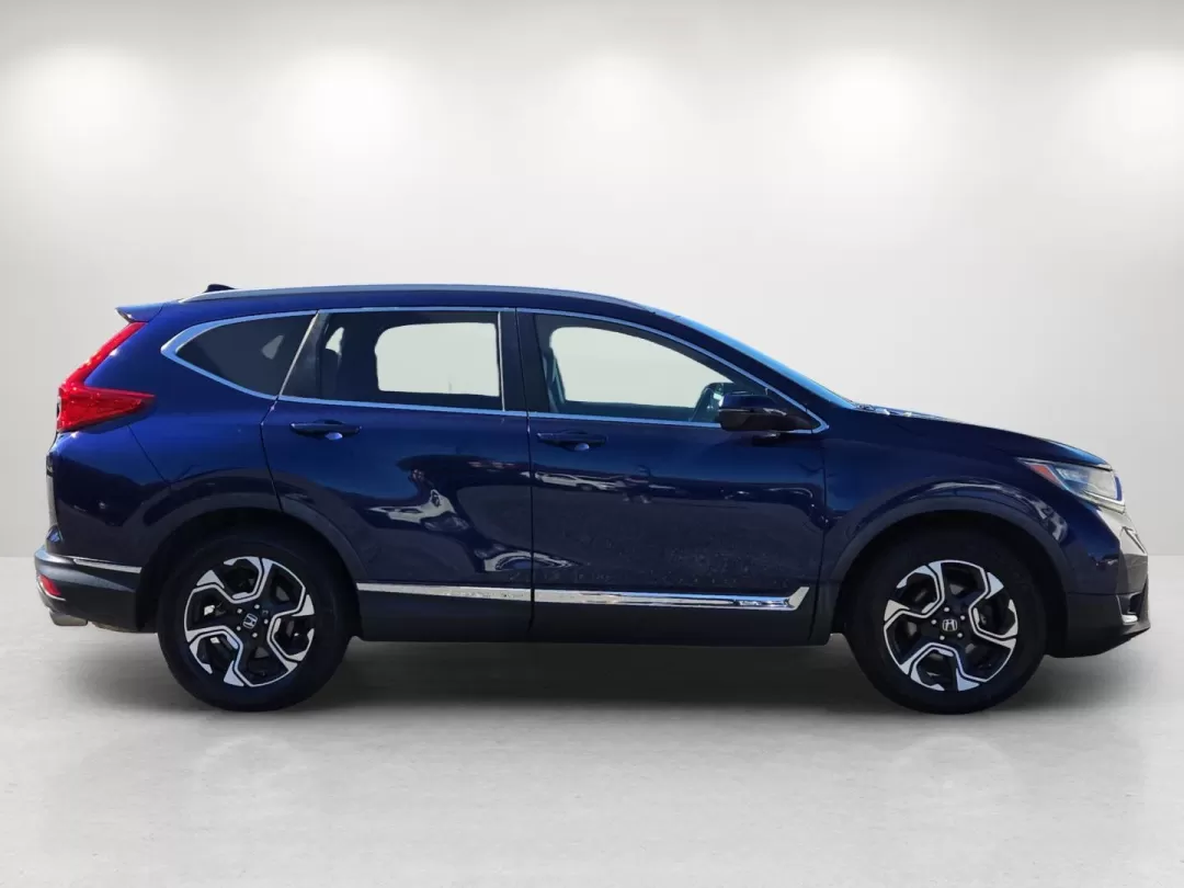 2019 Honda CR-V Touring (7FARW1H97KE) with an Other engine, located at 3959 U.S. 80 W, Phenix City, AL, 36870, (334) 297-4885, 32.469296, -85.135185 - **Discover Adventure with the 2019 Honda CR-V Touring at Gils Auto Your Gateway to Affordable, Reliable Driving!**<br /> <br /> Are you ready to elevate your driving experience and embrace your next adventure? Look no further than this stunning 2019 Honda CR-V in captivating blue, available now at - Photo#4
