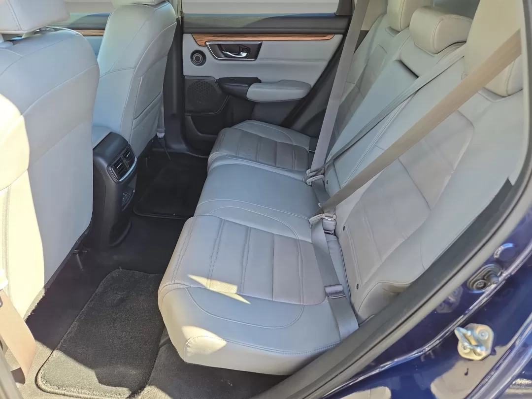 2019 Honda CR-V Touring (7FARW1H97KE) with an Other engine, located at 3959 U.S. 80 W, Phenix City, AL, 36870, (334) 297-4885, 32.469296, -85.135185 - **Discover Adventure with the 2019 Honda CR-V Touring at Gils Auto Your Gateway to Affordable, Reliable Driving!**<br /> <br /> Are you ready to elevate your driving experience and embrace your next adventure? Look no further than this stunning 2019 Honda CR-V in captivating blue, available now at - Photo#12