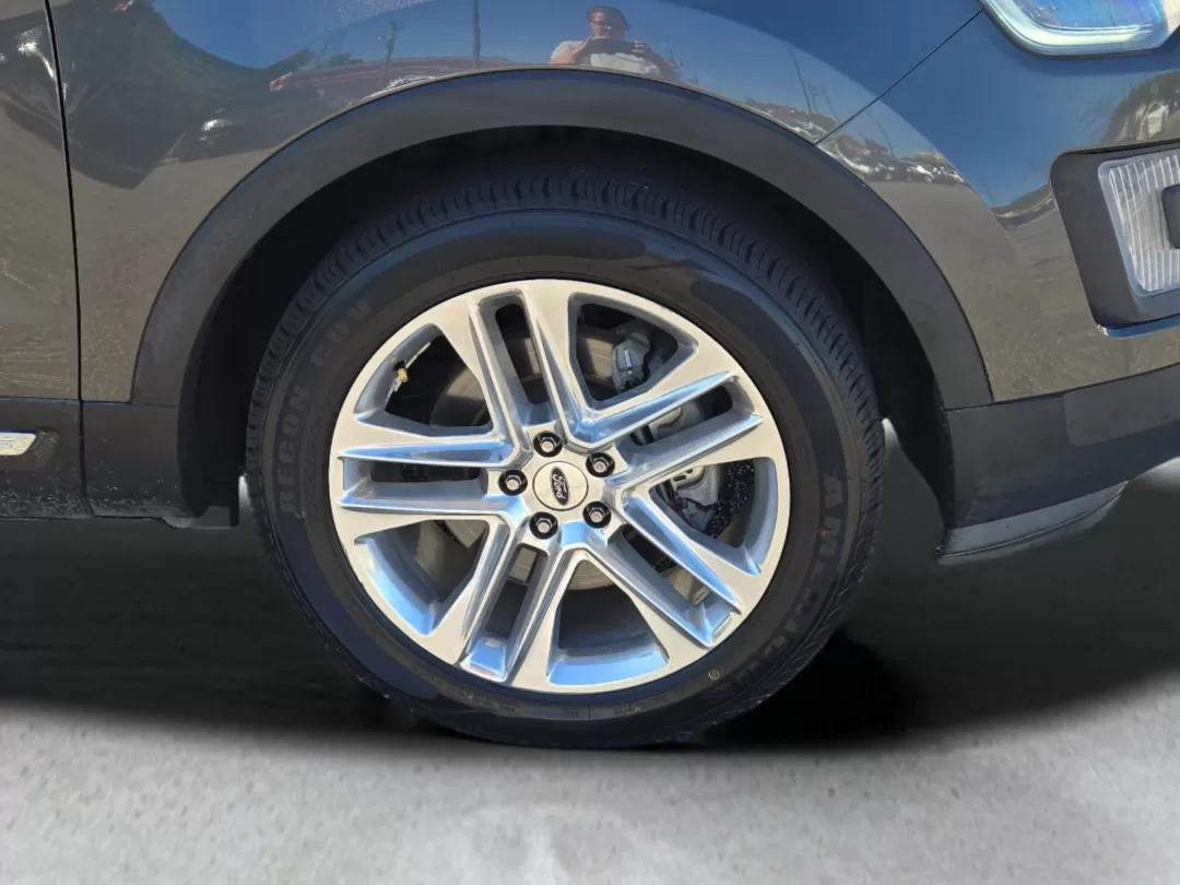 2017 Ford Explorer Limited (1FM5K7FH6HG) with an Other engine, located at 3959 U.S. 80 W, Phenix City, AL, 36870, (334) 297-4885, 32.469296, -85.135185 - Are you in the market for a versatile SUV that can keep up with your busy lifestyle? Look no further than the impressive 2017 Ford Explorer Limited, available now at Gils Auto in Phenix City, AL. This exceptional vehicle is perfect for growing families, weekend adventurers, and anyone who needs a re - Photo#2