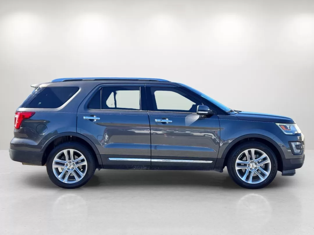 2017 Ford Explorer Limited (1FM5K7FH6HG) with an Other engine, located at 3959 U.S. 80 W, Phenix City, AL, 36870, (334) 297-4885, 32.469296, -85.135185 - Are you in the market for a versatile SUV that can keep up with your busy lifestyle? Look no further than the impressive 2017 Ford Explorer Limited, available now at Gils Auto in Phenix City, AL. This exceptional vehicle is perfect for growing families, weekend adventurers, and anyone who needs a re - Photo#4
