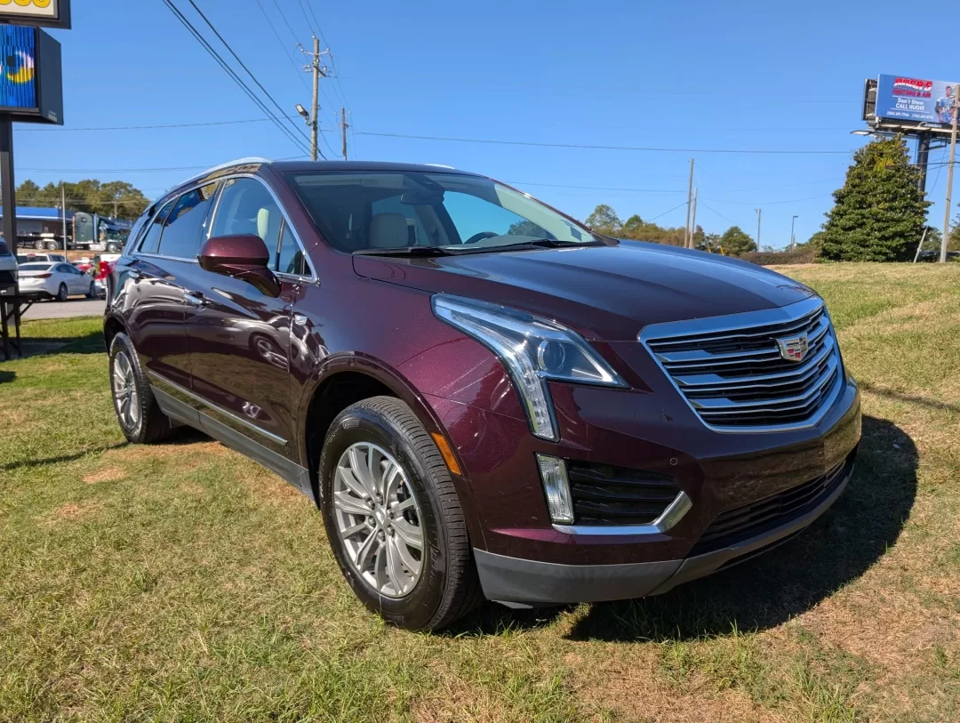 2018 /Cirrus Cadillac XT5 Luxury FWD (1GYKNCRS9JZ) with an Other engine, located at 3959 U.S. 80 W, Phenix City, AL, 36870, (334) 297-4885, 32.469296, -85.135185 - **Experience Luxury and Versatility with the 2018 Cadillac XT5 at Gils Auto in Phenix City, AL!**<br /> <br /> If you're seeking a sophisticated SUV that effortlessly blends luxury with practicality, the 2018 Cadillac XT5 is your perfect match. Designed for those who appreciate style and performance - Photo#2