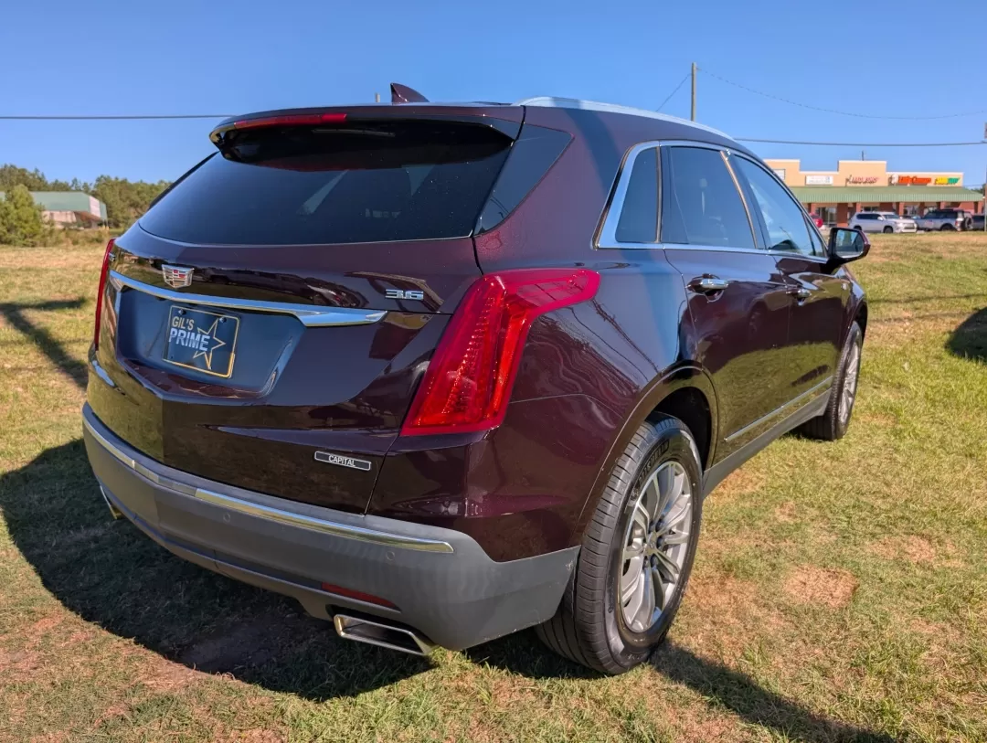 2018 /Cirrus Cadillac XT5 Luxury FWD (1GYKNCRS9JZ) with an Other engine, located at 3959 U.S. 80 W, Phenix City, AL, 36870, (334) 297-4885, 32.469296, -85.135185 - **Experience Luxury and Versatility with the 2018 Cadillac XT5 at Gils Auto in Phenix City, AL!**<br /> <br /> If you're seeking a sophisticated SUV that effortlessly blends luxury with practicality, the 2018 Cadillac XT5 is your perfect match. Designed for those who appreciate style and performance - Photo#3