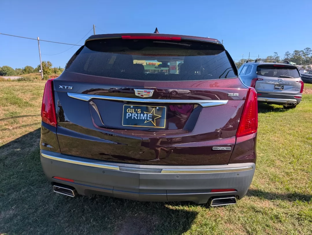 2018 /Cirrus Cadillac XT5 Luxury FWD (1GYKNCRS9JZ) with an Other engine, located at 3959 U.S. 80 W, Phenix City, AL, 36870, (334) 297-4885, 32.469296, -85.135185 - **Experience Luxury and Versatility with the 2018 Cadillac XT5 at Gils Auto in Phenix City, AL!**<br /> <br /> If you're seeking a sophisticated SUV that effortlessly blends luxury with practicality, the 2018 Cadillac XT5 is your perfect match. Designed for those who appreciate style and performance - Photo#4