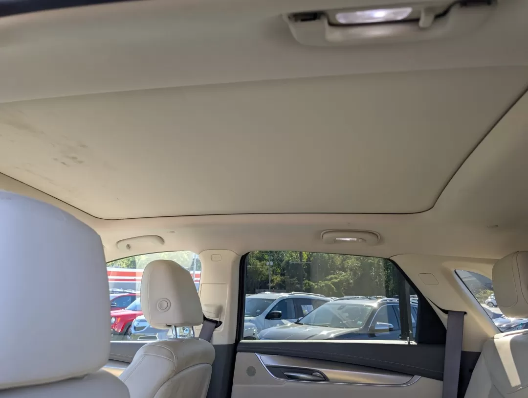 2018 /Cirrus Cadillac XT5 Luxury FWD (1GYKNCRS9JZ) with an Other engine, located at 3959 U.S. 80 W, Phenix City, AL, 36870, (334) 297-4885, 32.469296, -85.135185 - **Experience Luxury and Versatility with the 2018 Cadillac XT5 at Gils Auto in Phenix City, AL!**<br /> <br /> If you're seeking a sophisticated SUV that effortlessly blends luxury with practicality, the 2018 Cadillac XT5 is your perfect match. Designed for those who appreciate style and performance - Photo#10