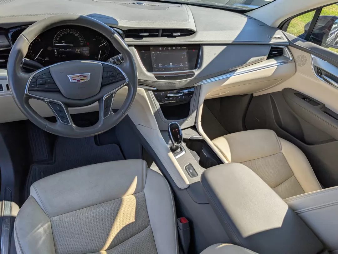 2018 /Cirrus Cadillac XT5 Luxury FWD (1GYKNCRS9JZ) with an Other engine, located at 3959 U.S. 80 W, Phenix City, AL, 36870, (334) 297-4885, 32.469296, -85.135185 - **Experience Luxury and Versatility with the 2018 Cadillac XT5 at Gils Auto in Phenix City, AL!**<br /> <br /> If you're seeking a sophisticated SUV that effortlessly blends luxury with practicality, the 2018 Cadillac XT5 is your perfect match. Designed for those who appreciate style and performance - Photo#11