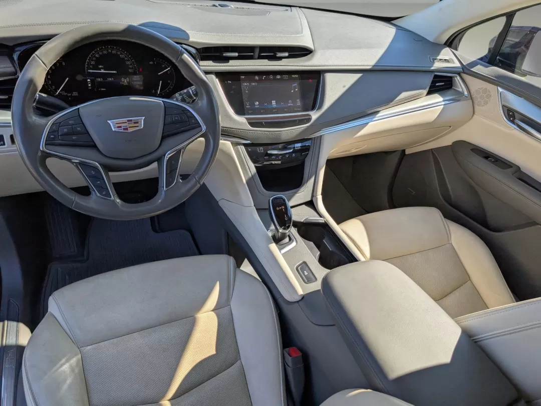 2018 /Cirrus Cadillac XT5 Luxury FWD (1GYKNCRS9JZ) with an Other engine, located at 7000 Northlake Connector, Columbus, GA, 31904, (706) 987-8085, 32.524975, -84.978134 - **Experience Luxury and Versatility with the 2018 Cadillac XT5 at Gils Auto in Phenix City, AL!**<br /> <br /> If you're seeking a sophisticated SUV that effortlessly blends luxury with practicality, the 2018 Cadillac XT5 is your perfect match. Designed for those who appreciate style and performance - Photo#11