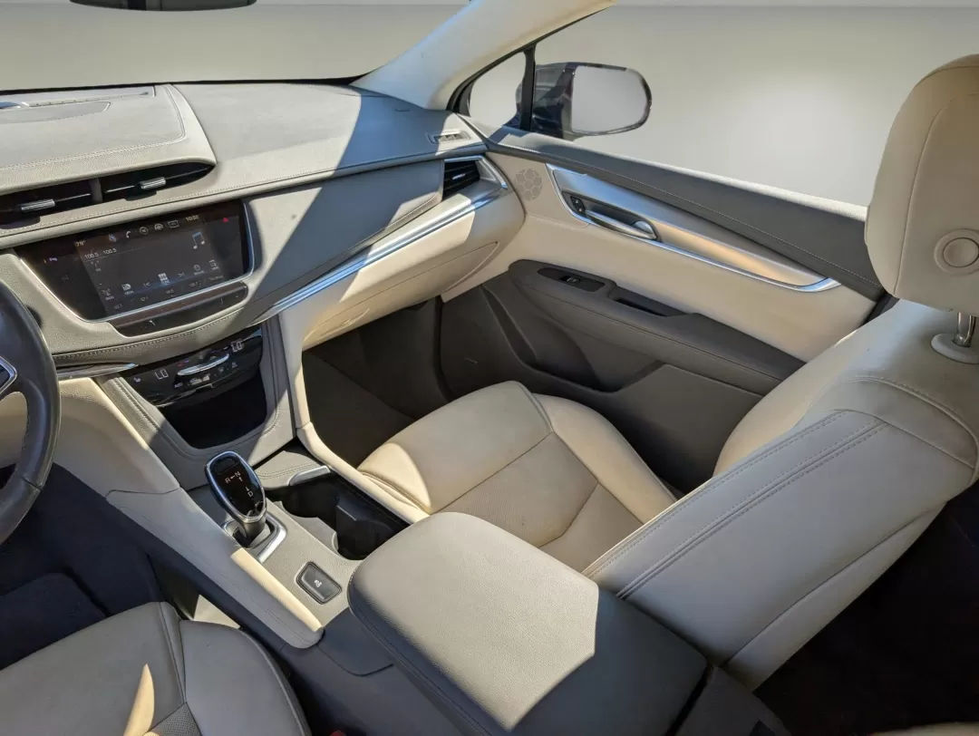 2018 /Cirrus Cadillac XT5 Luxury FWD (1GYKNCRS9JZ) with an Other engine, located at 7000 Northlake Connector, Columbus, GA, 31904, (706) 987-8085, 32.524975, -84.978134 - **Experience Luxury and Versatility with the 2018 Cadillac XT5 at Gils Auto in Phenix City, AL!**<br /> <br /> If you're seeking a sophisticated SUV that effortlessly blends luxury with practicality, the 2018 Cadillac XT5 is your perfect match. Designed for those who appreciate style and performance - Photo#12