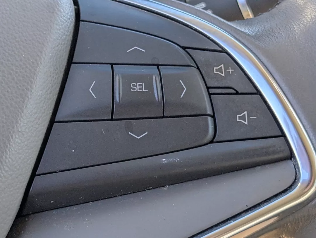 2018 /Cirrus Cadillac XT5 Luxury FWD (1GYKNCRS9JZ) with an Other engine, located at 7000 Northlake Connector, Columbus, GA, 31904, (706) 987-8085, 32.524975, -84.978134 - **Experience Luxury and Versatility with the 2018 Cadillac XT5 at Gils Auto in Phenix City, AL!**<br /> <br /> If you're seeking a sophisticated SUV that effortlessly blends luxury with practicality, the 2018 Cadillac XT5 is your perfect match. Designed for those who appreciate style and performance - Photo#17